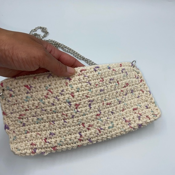 Hand-Knitted Crossbody Bag - Picture 13 of 15